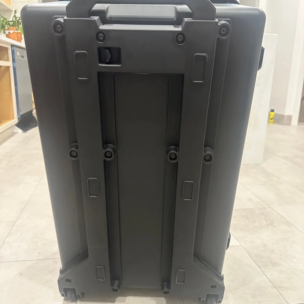 Pelican iM2975 Black Hard Shell Rolling Case with Foam Inserts. New. Never used